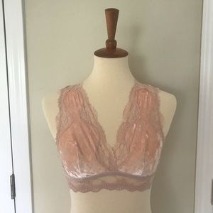 SOLD - NWT Victorias Secret Dream Angels Bralette